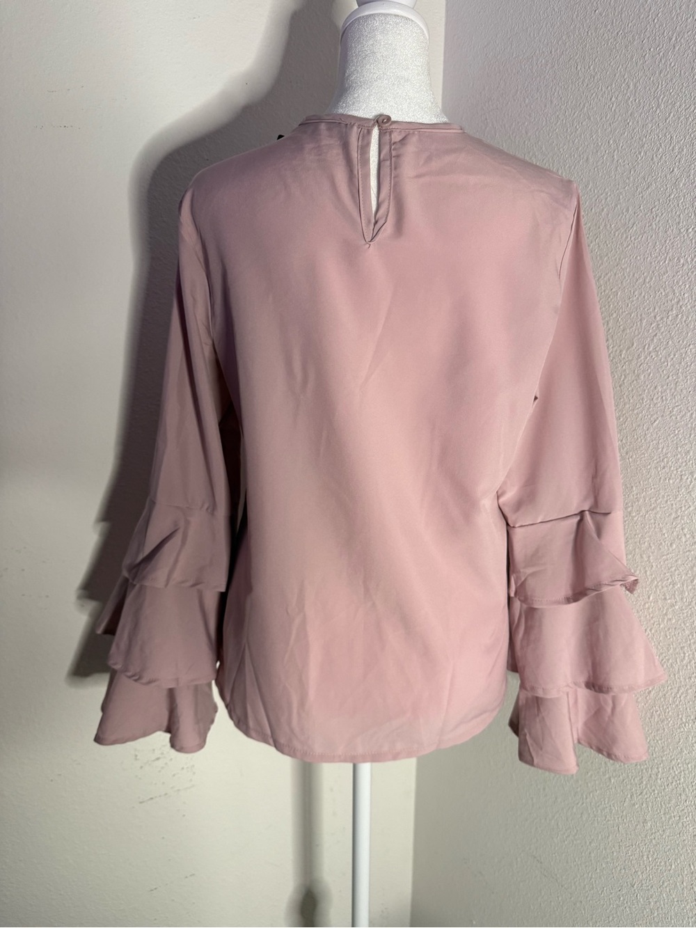 NWT ZANZEA Dusty Pink Ruffle Tiered Bell Sleeve Blouse Top Size Small Blouse - Picture 3 of 7